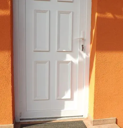 Brigitta Vendeghaz Πανσιόν Egerszalók